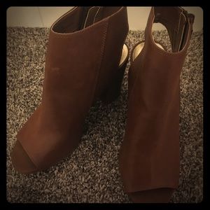 (On Hold) Madden Girl Stacked Heels 👠